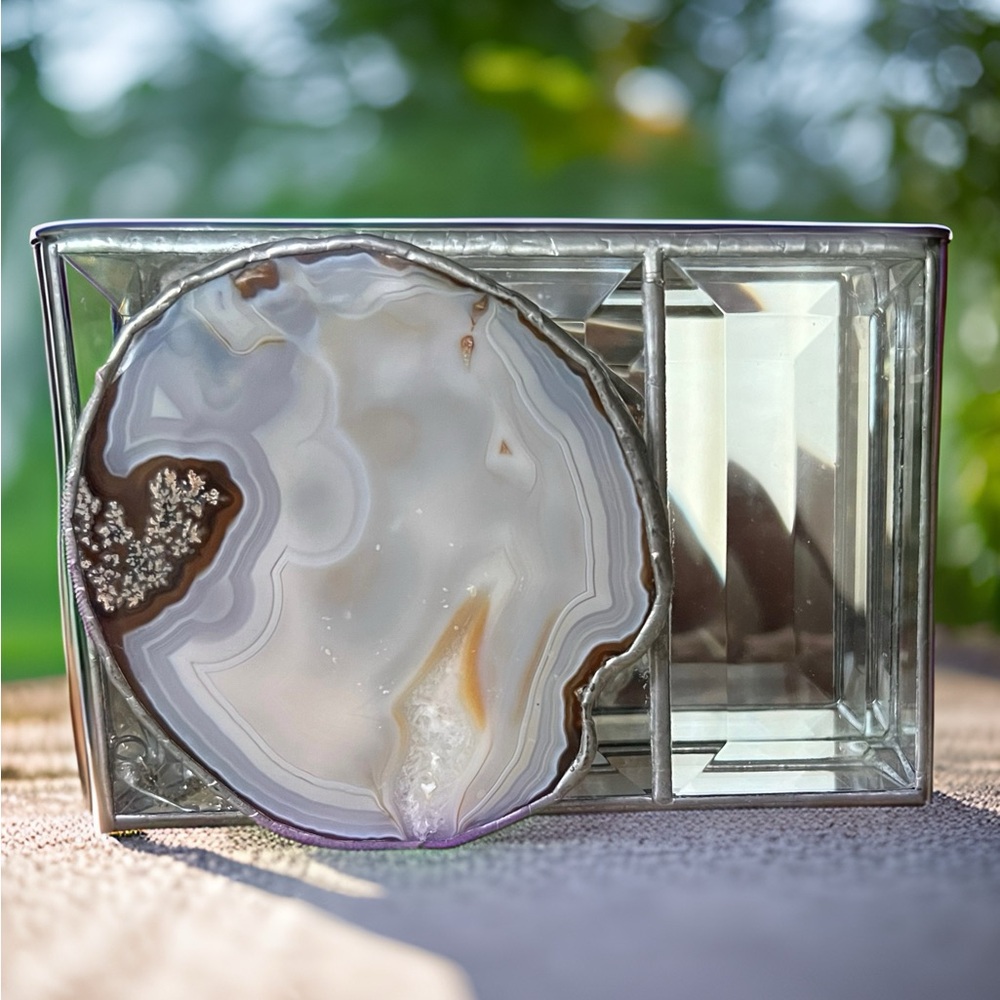 Vintage Trinket Box w/Natural Agate Slice Chalcedony - Picture 4 of 4